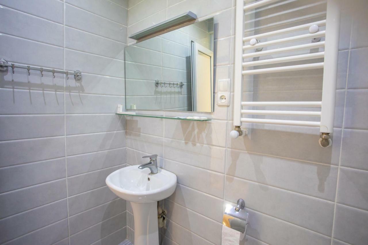 Hotel Veneto Кутаиси Екстериор снимка